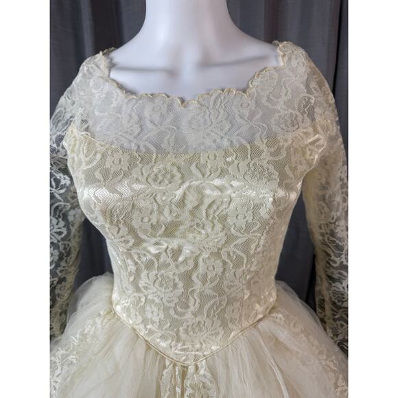 Vintage Lace and Tulle Tea Length Wedding Dress Sz Small - Picture 2 of 7